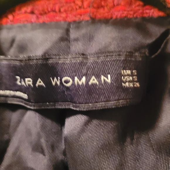 Zara Blogger Favorite Burgundy Red Frayed Tweed Boucle Jacket Size S - Picture 9 of 15